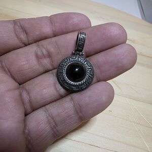 Milor Italy Sterling Silver 925 Round Onyx Pendant With Greek Key Pattern Border